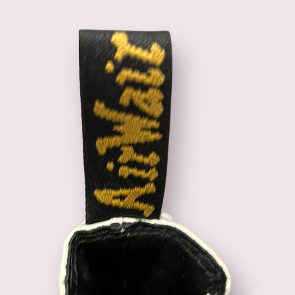 Dr. Martens white Ankle Boots - Size 8 - Picture 6 of 6